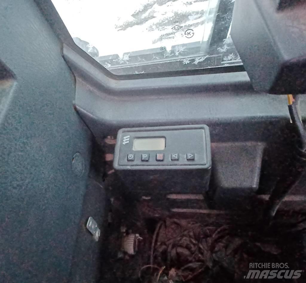 Hyundai HX 235 LCR 대형 굴삭기 29톤 이상