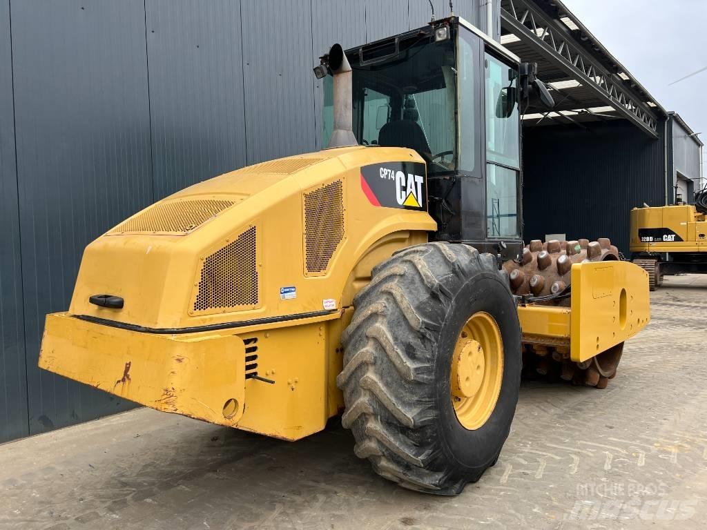 CAT CP74 싱글 드럼 롤러