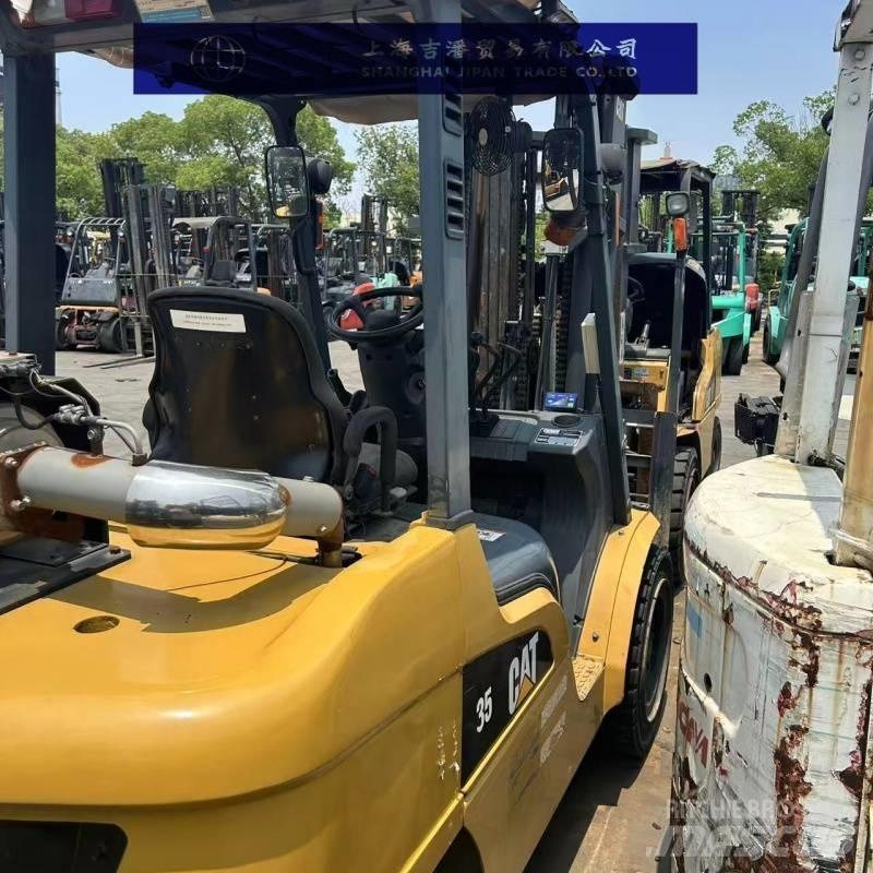 CAT 35 디젤 지게차