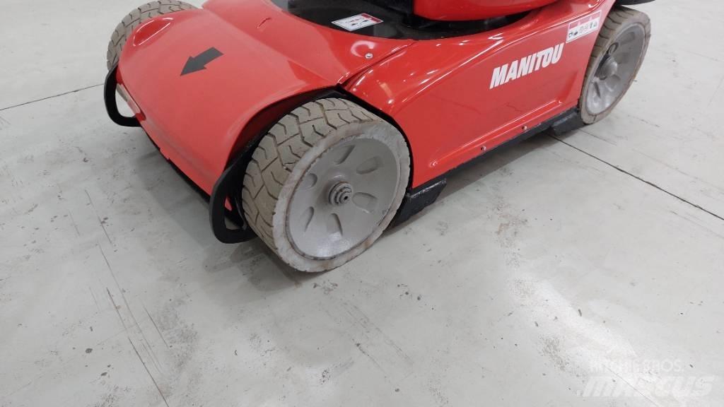 Manitou 100 VJR 인원/화물 앨리베이터