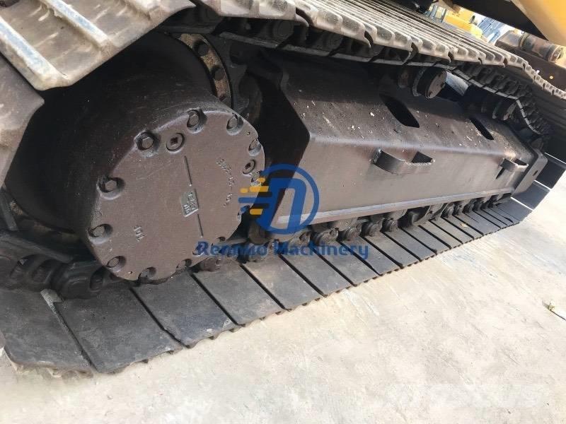 Komatsu PC200-7 대형 굴삭기 29톤 이상