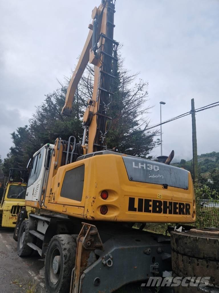 Liebherr LH 30 M 폐기물/산업 처리기