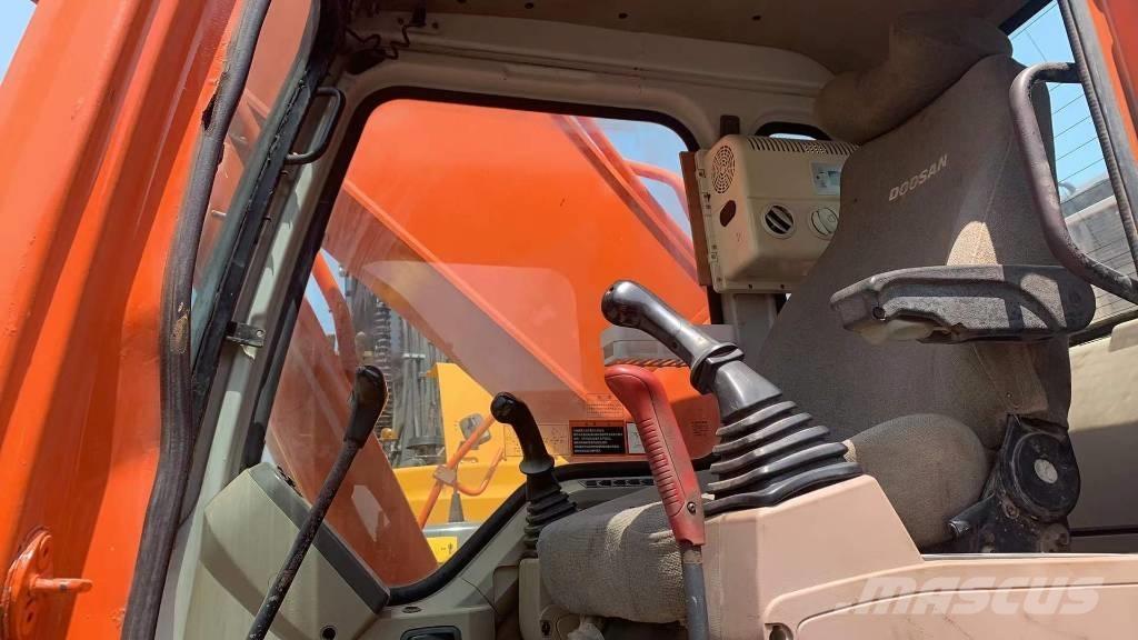 Doosan DH 300 LC-7 대형 굴삭기 29톤 이상