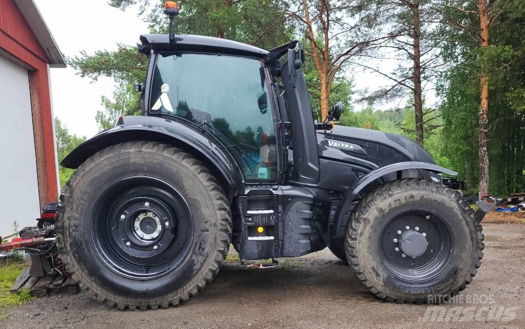 Valtra T 235 D 트랙터