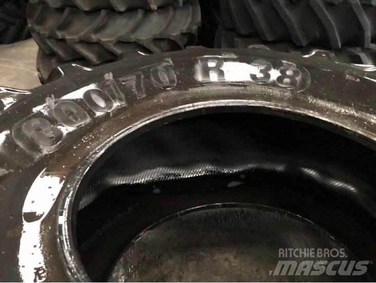 Mitas 700/70R38 타이어, 휠 및 림