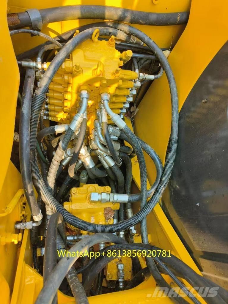 Komatsu PC 70-7 대형 굴삭기 29톤 이상