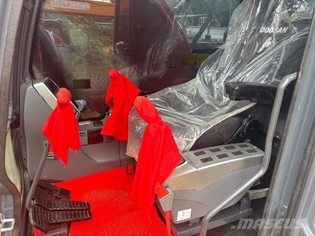 Doosan DX 225 LCA 대형 굴삭기 29톤 이상