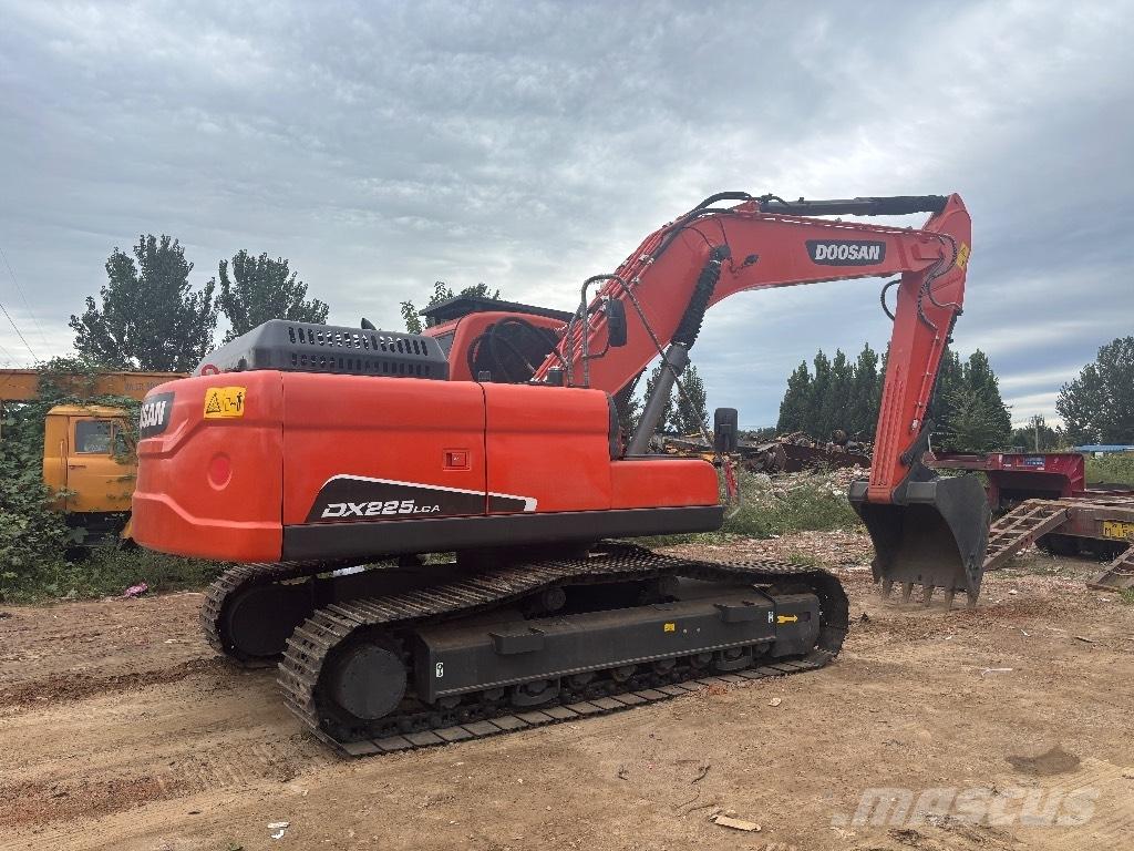 Doosan DX 225 LCA 대형 굴삭기 29톤 이상