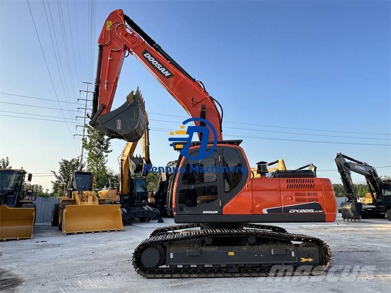 Doosan DX 225 LCA 대형 굴삭기 29톤 이상
