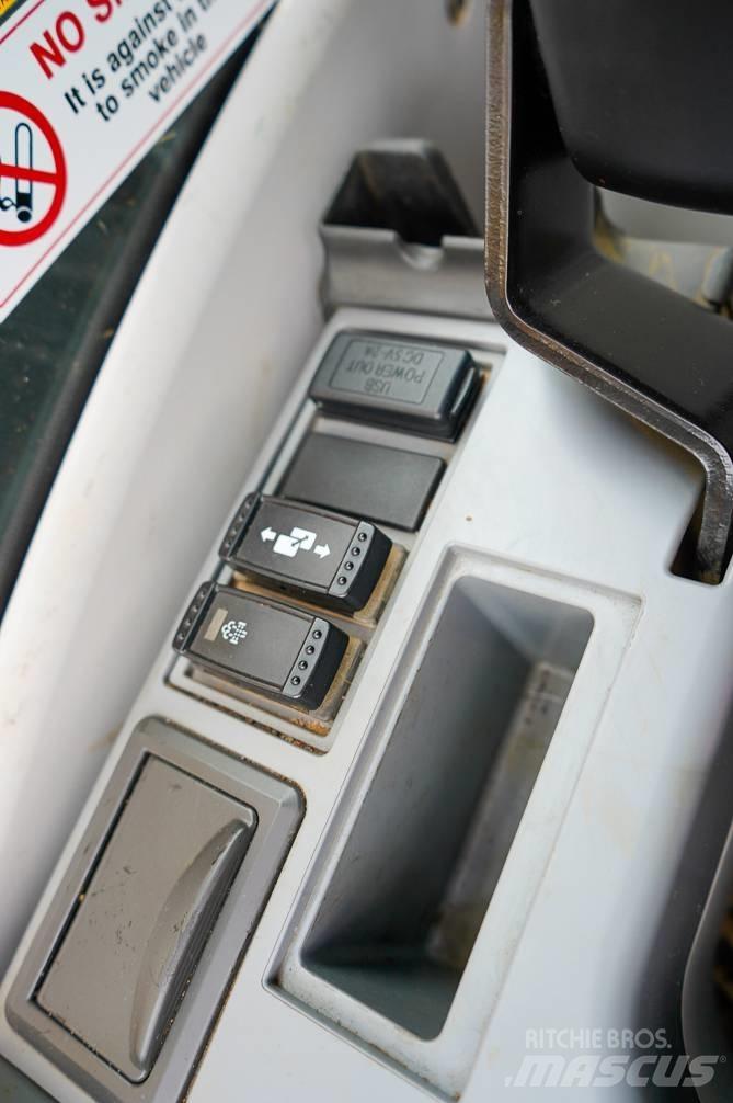 Hitachi ZX225USLC-6 대형 굴삭기 29톤 이상