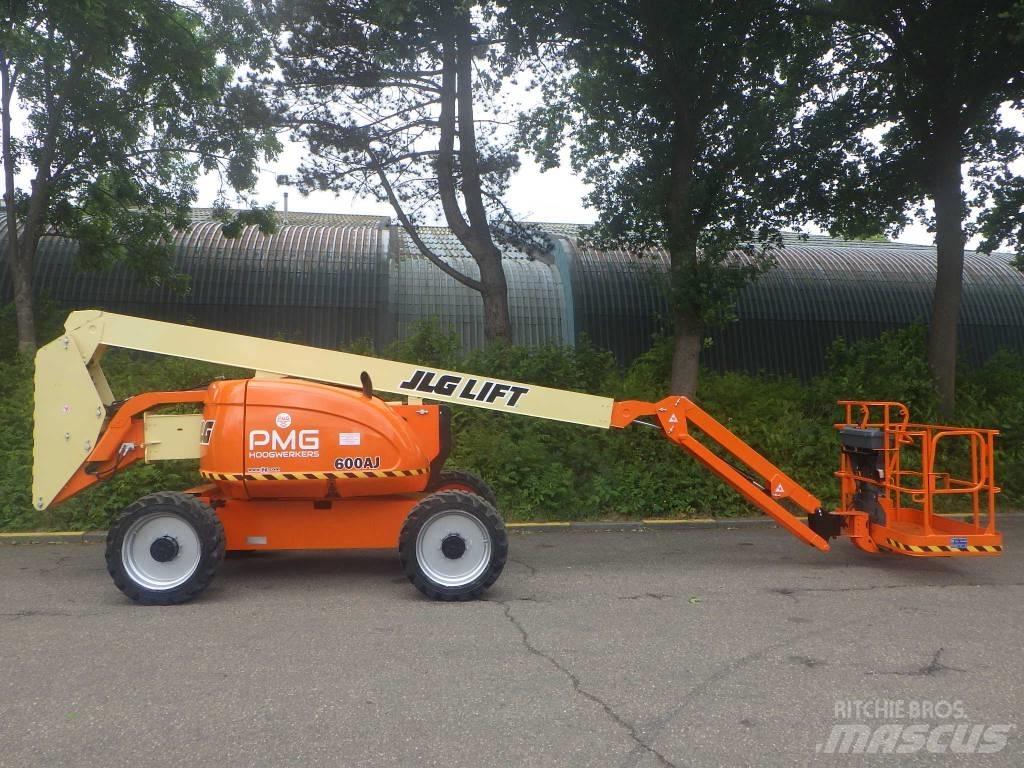 JLG 600AJ 관절형 전동이동 리프트