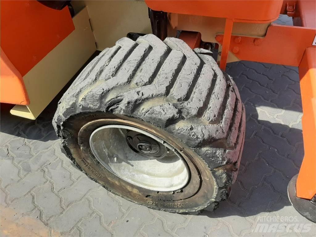 JLG 4394RT 가위형 리프트