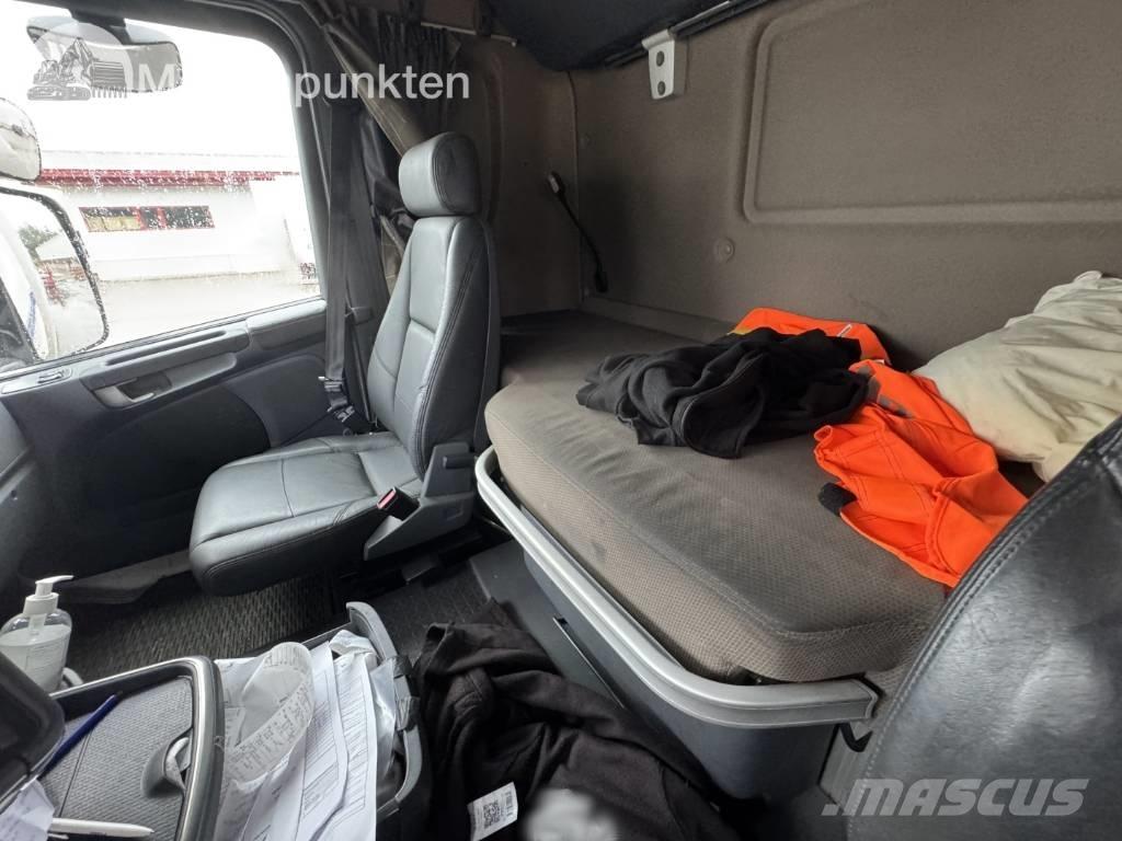 Scania R 490 탑차 트럭