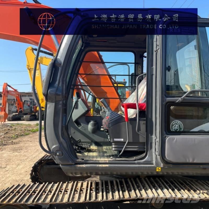 Hitachi ZX 120 대형 굴삭기 29톤 이상