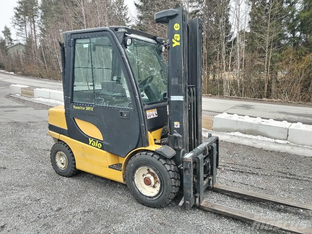 Yale GDP30VX E2345 디젤 지게차