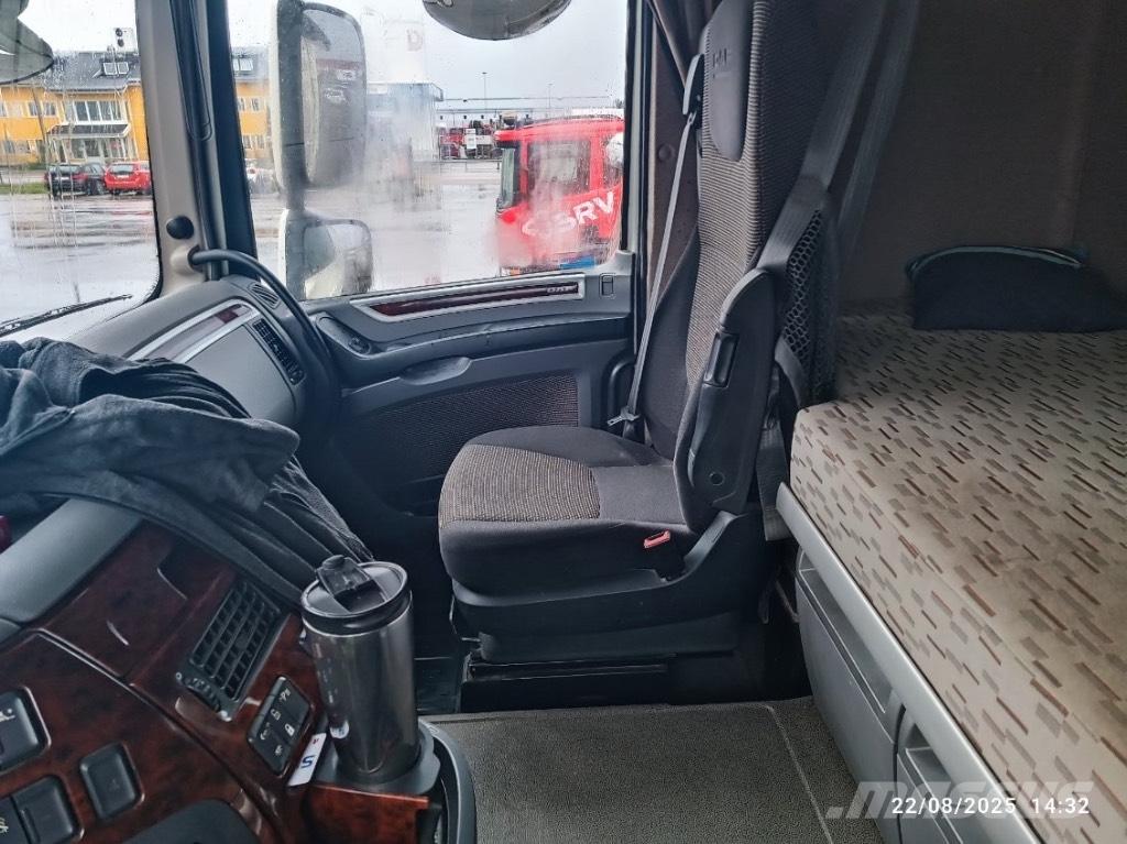DAF XF 510 훅 리프트 트럭