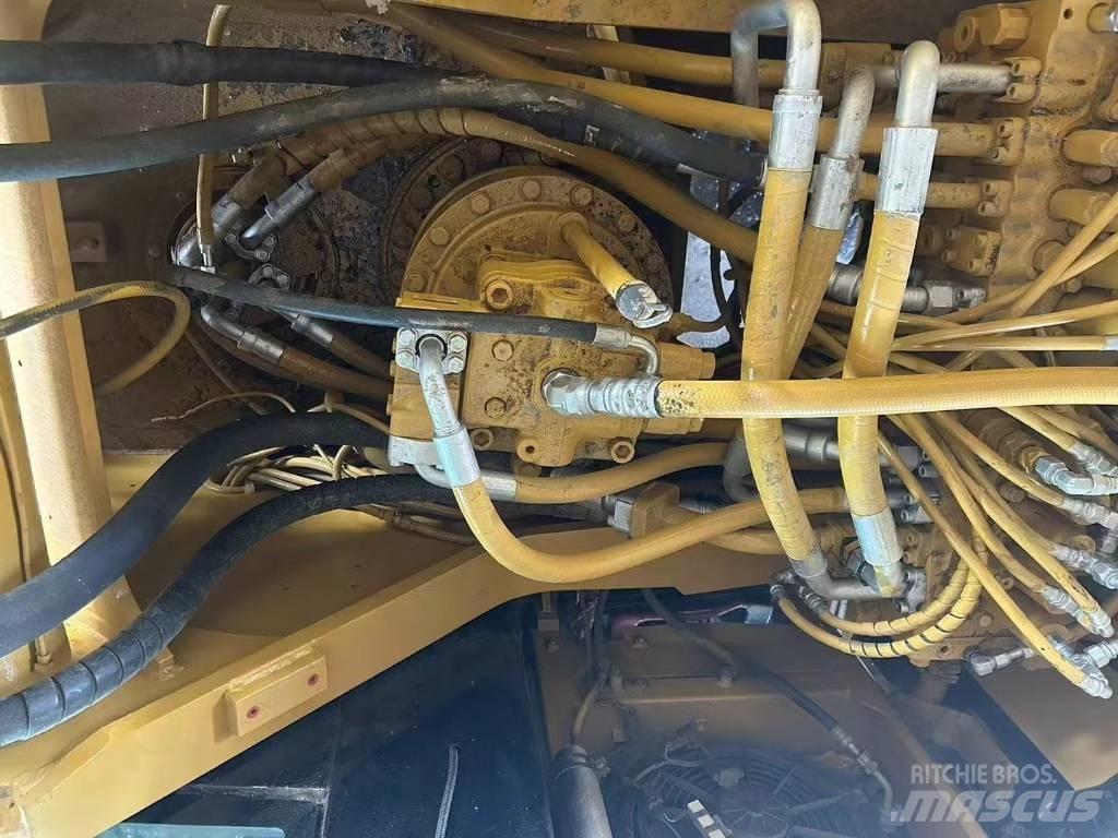 CAT 329 D L 대형 굴삭기 29톤 이상