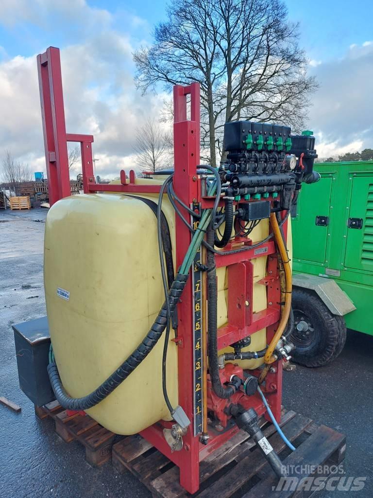 Hardi 1000 liter 탑재형 분무기