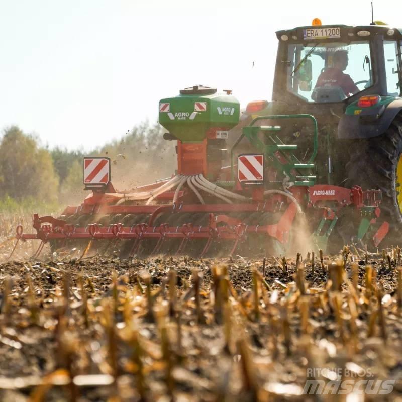 Agro-Masz SP230 드릴