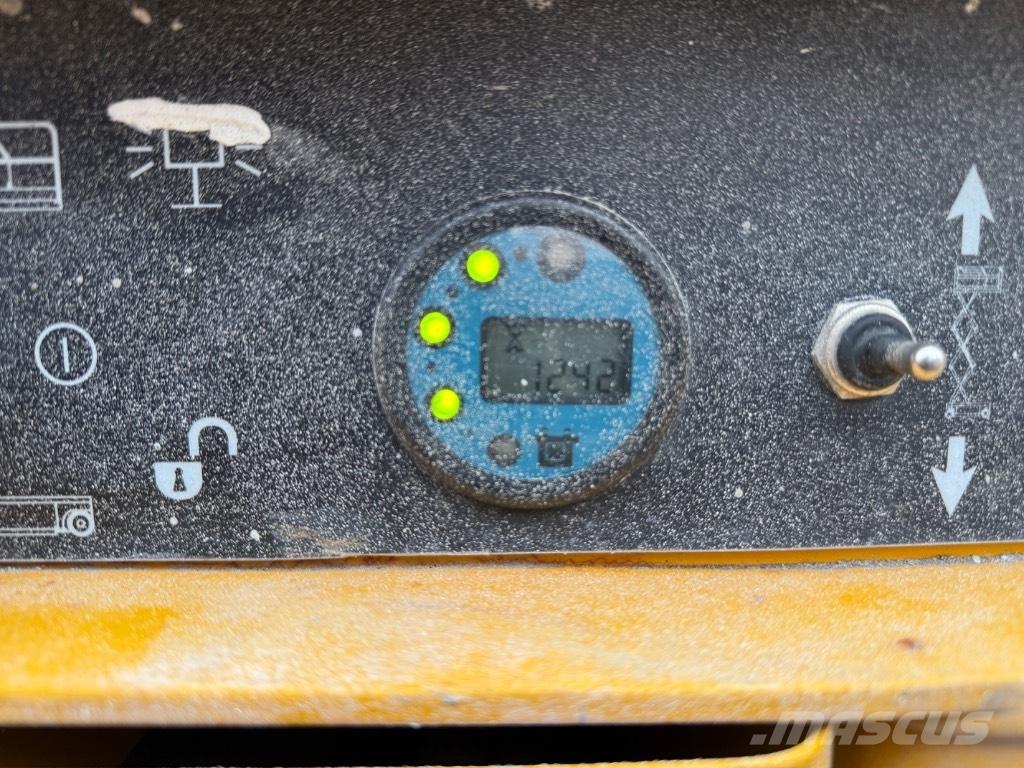 Haulotte Compact 14 가위형 리프트