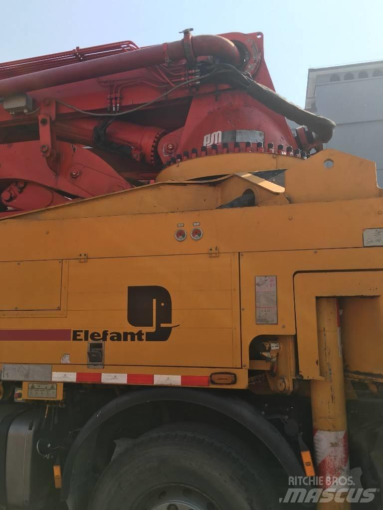 Putzmeister 46m 콘크리트 펌프카