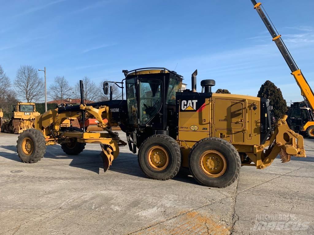 CAT 140 M 2 그레이더