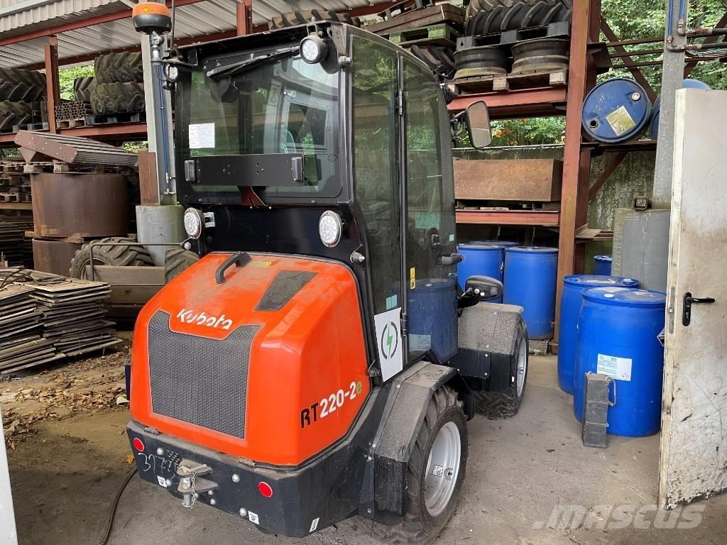 Kubota RT220-2e  휠로우더