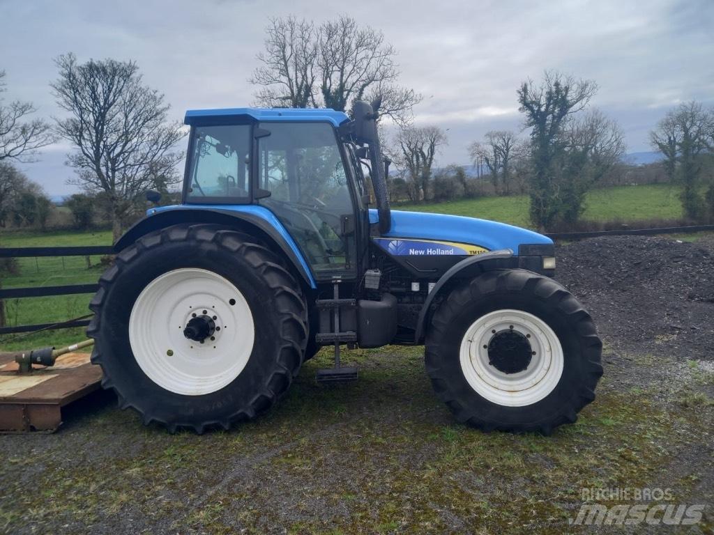 New Holland TM 165 트랙터