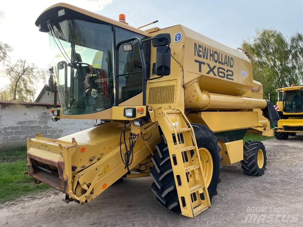 New Holland TX 62 콤바인 수확기