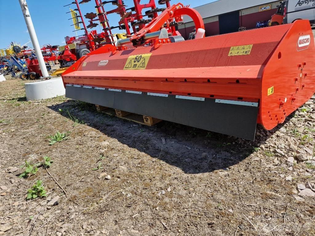 Maschio Tigre 300 목장 제초기 및 토퍼