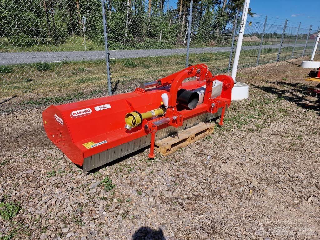 Maschio Tigre 300 목장 제초기 및 토퍼