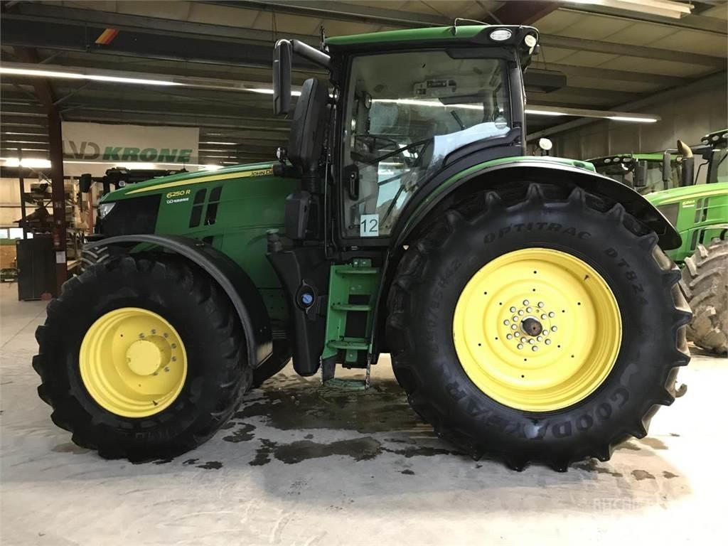 John Deere 6250R 트랙터