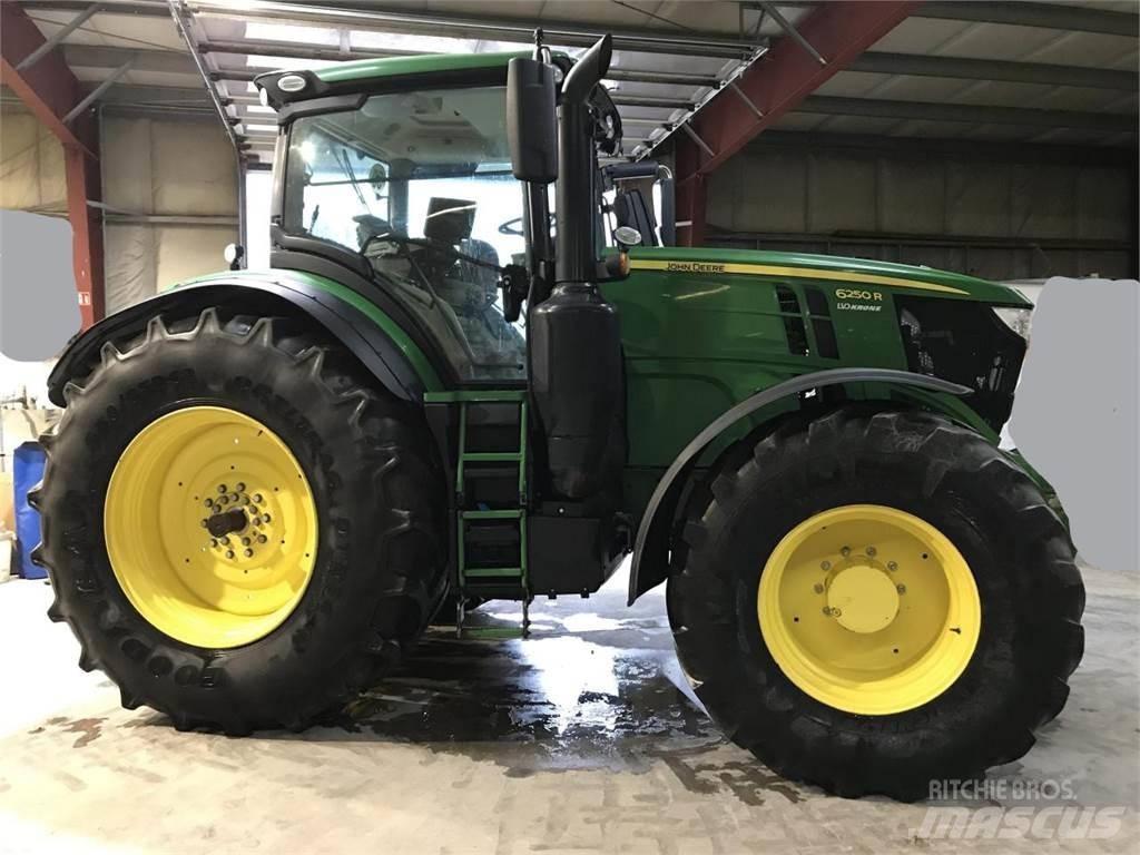 John Deere 6250R 트랙터