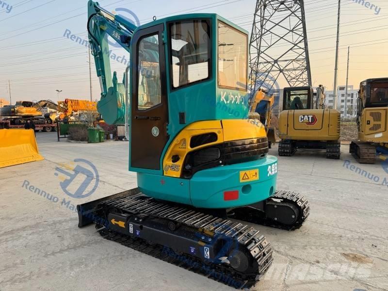 Kubota U 25 소형 굴삭기 7톤 미만