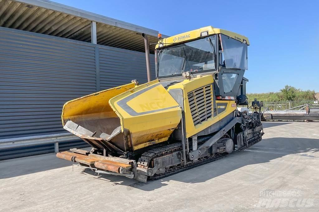 Bomag BF 700 C-2 아스팔트 포장장비
