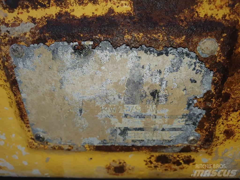 Komatsu WA180.3 차축
