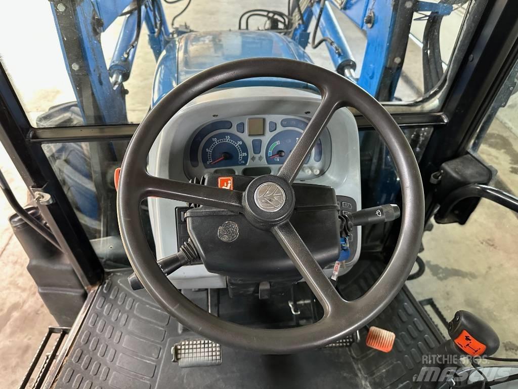 New Holland T 5040 트랙터