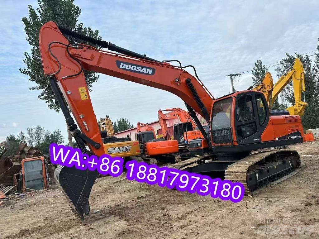 Doosan DX 225 LC 대형 굴삭기 29톤 이상
