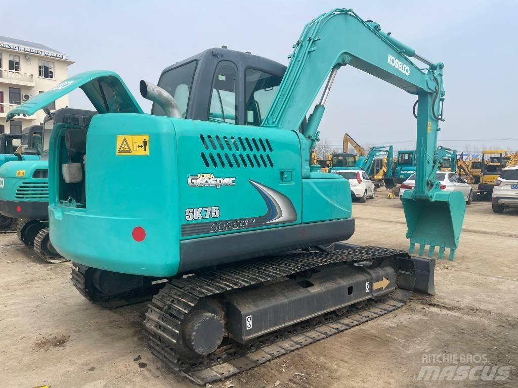 Kobelco SK 75 대형 굴삭기 29톤 이상