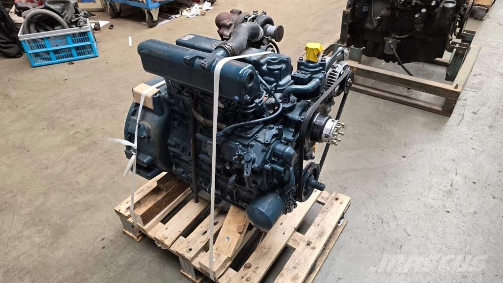 Kubota V2403-T 엔진