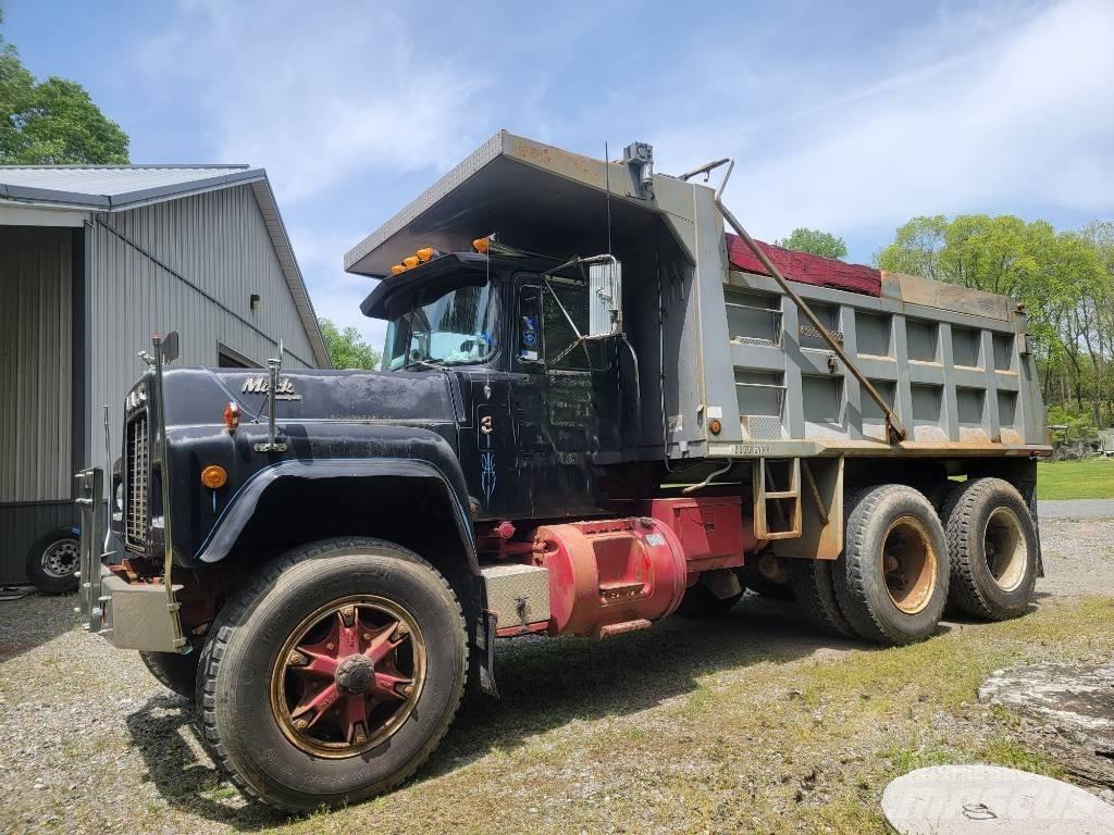 Mack RD 690 SX 덤프 트럭