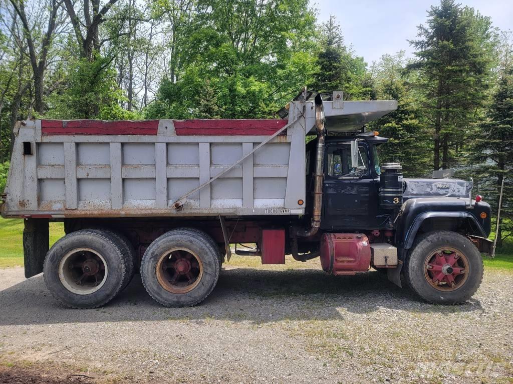 Mack RD 690 SX 덤프 트럭