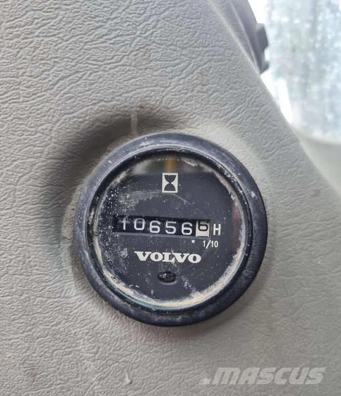 Volvo EC 210 C L 롱리치 굴삭기