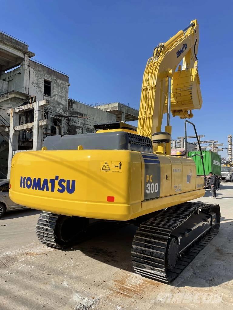 Komatsu PC300-7 대형 굴삭기 29톤 이상