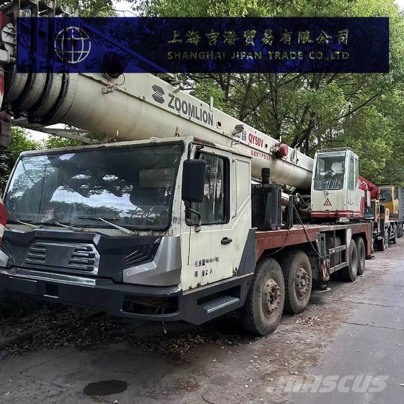 Zoomlion QY 50 V A/T 크레인