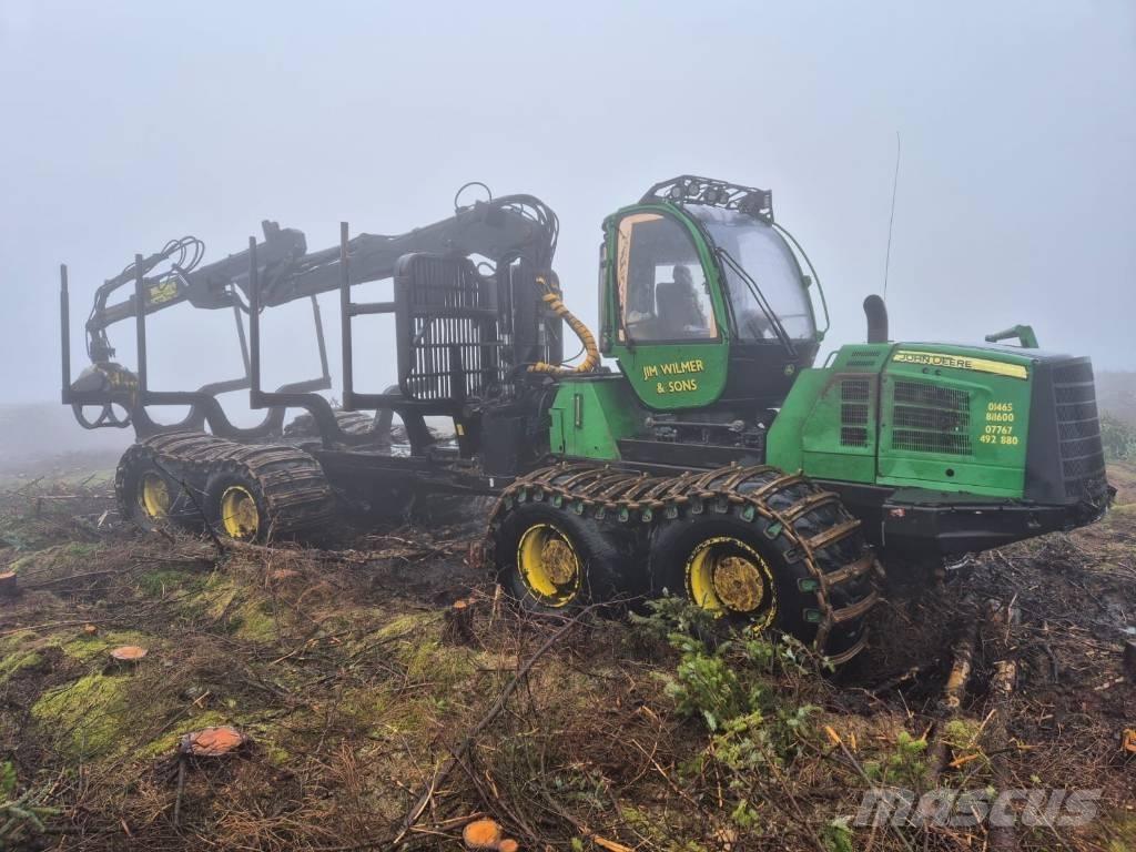 John Deere 1910 E 원목 포워더