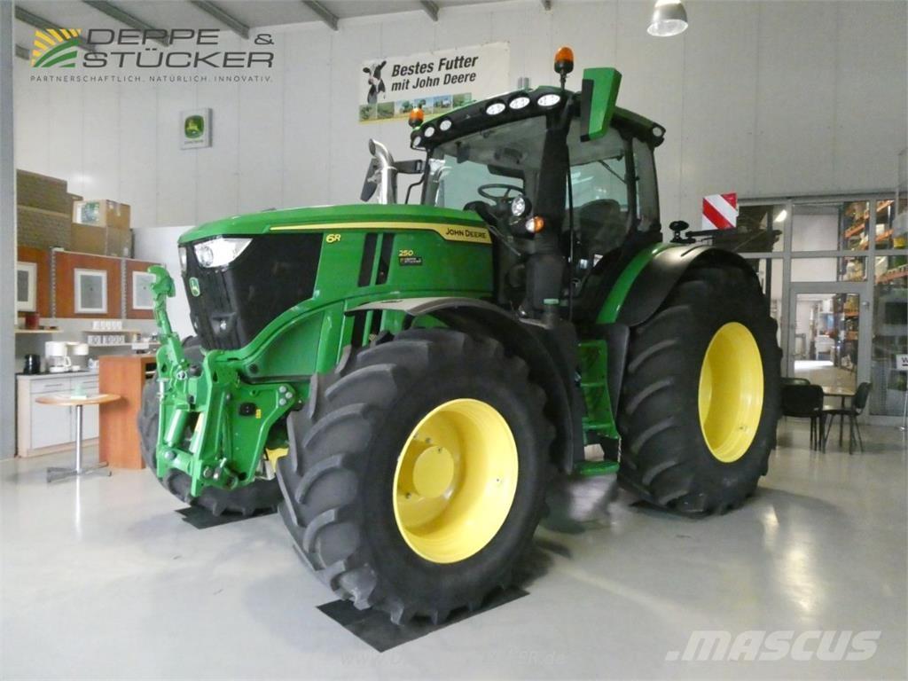 John Deere 6R 250 트랙터