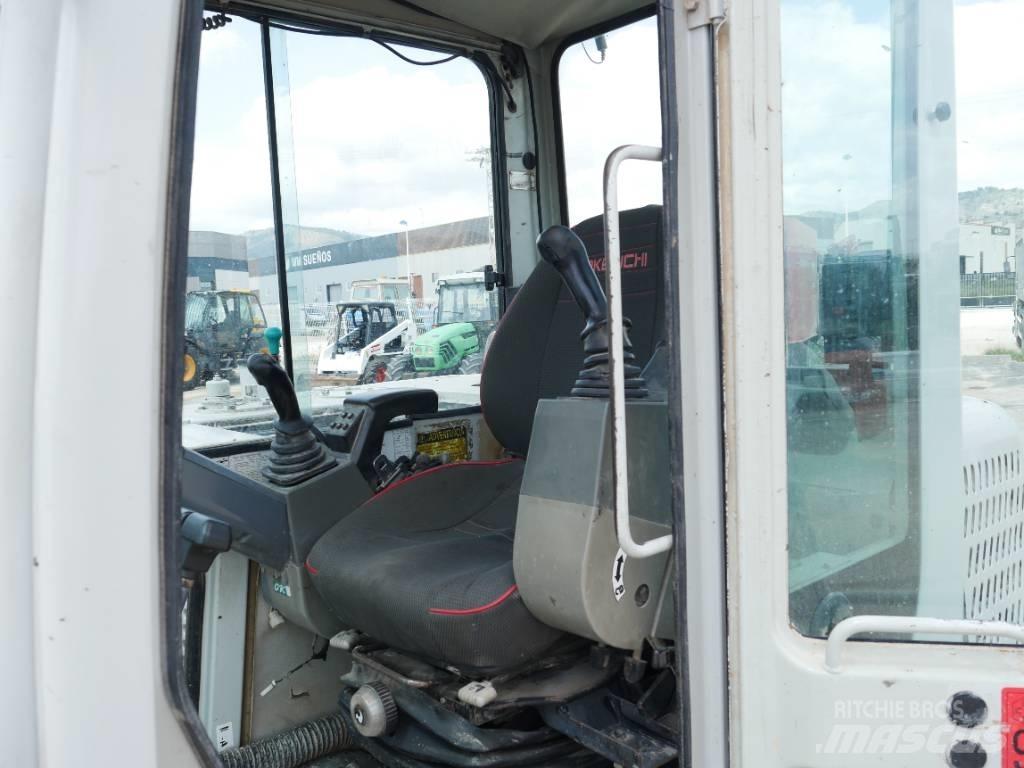 Takeuchi TB 175 중형굴삭기 7톤-28톤