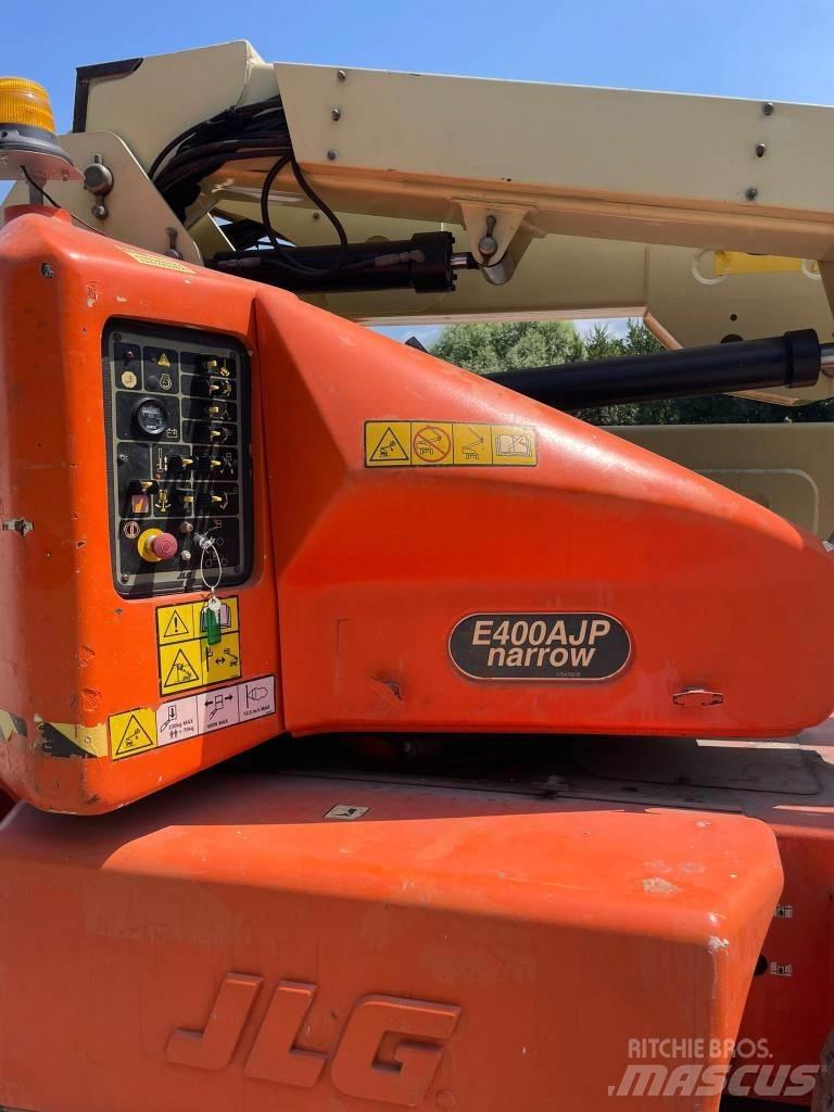 JLG E 400 AJP 관절형 전동이동 리프트