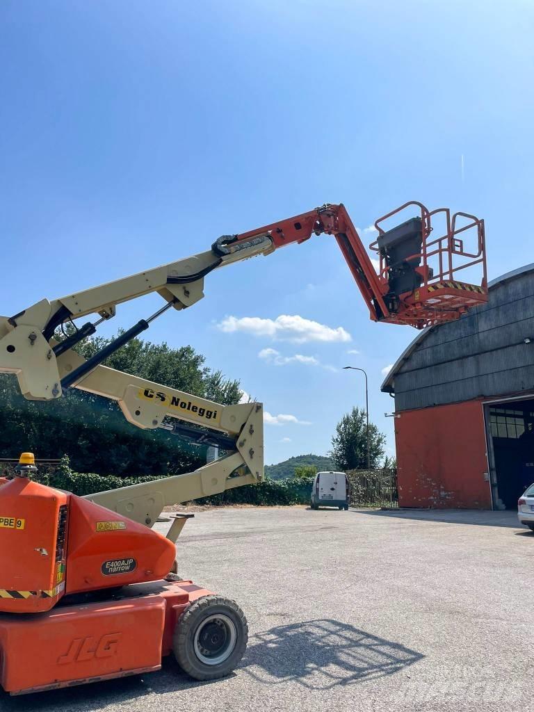 JLG E 400 AJP 관절형 전동이동 리프트